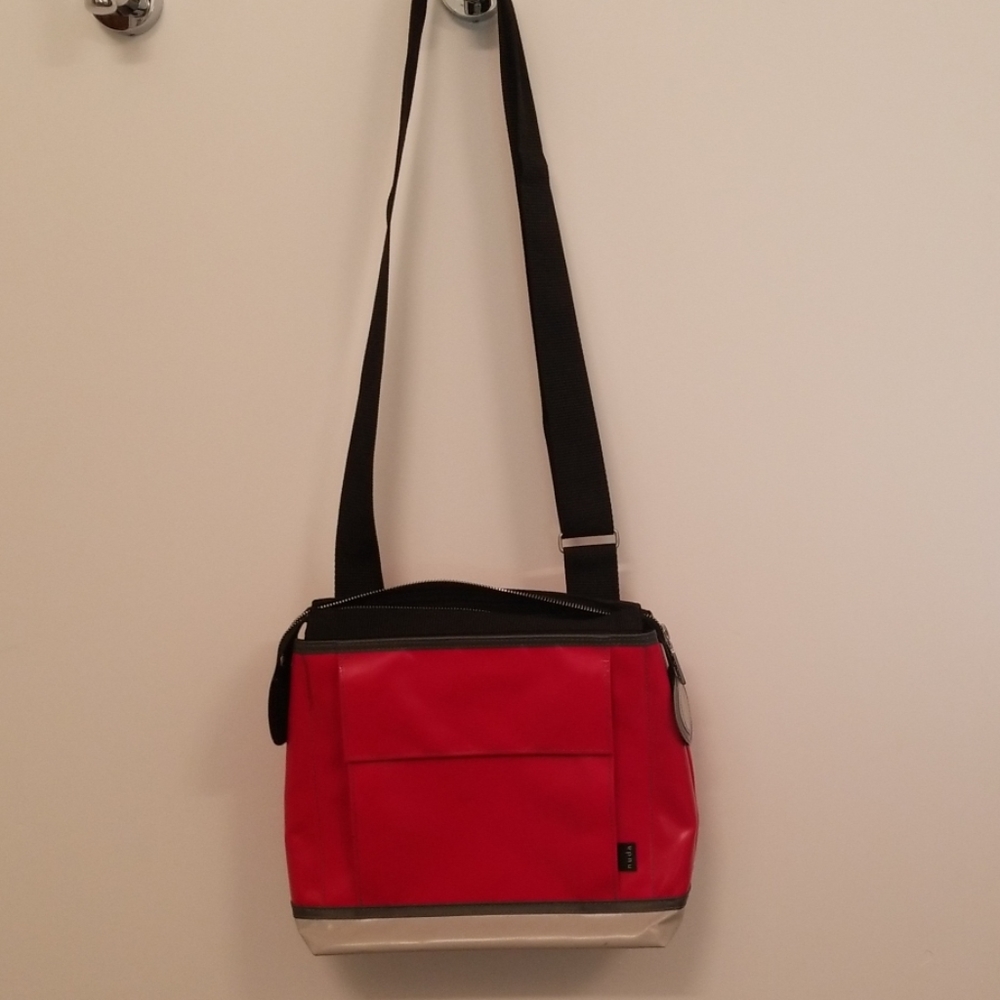 Swiss messenger/hand bag